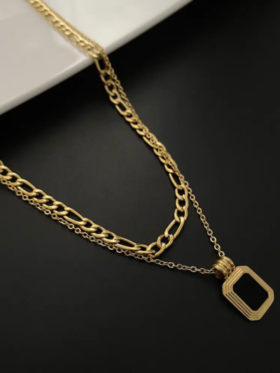 Black shell double layered necklace