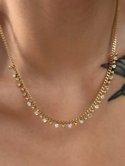 Premium white diamond necklace