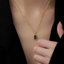 Vintage emerald elegance necklace