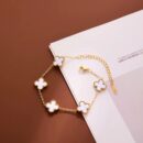 Clover regular bracelets white
