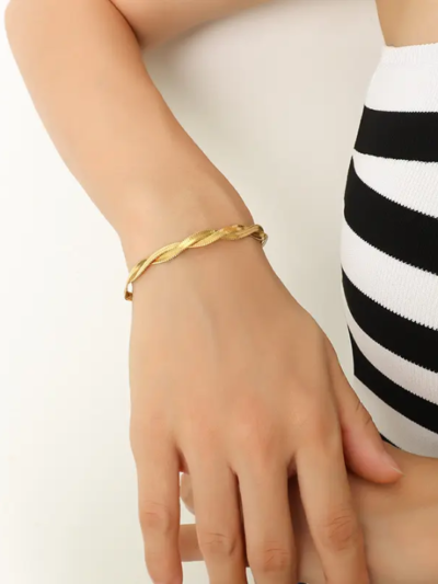 Twisted flat snake chain bracelets