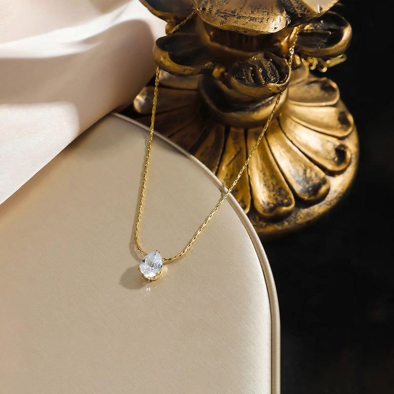 Tear Drop White Solitaire - Image 4
