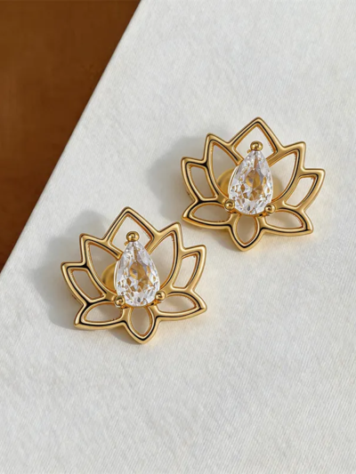 Thamara Premium Golden Daily wear Studs