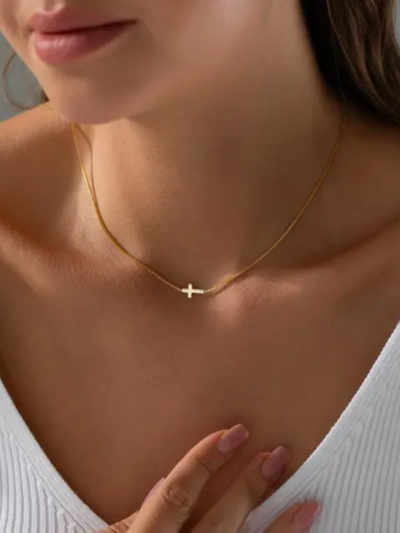 Clavicle Minimal cross necklace